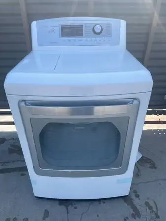 White lg gas dryer