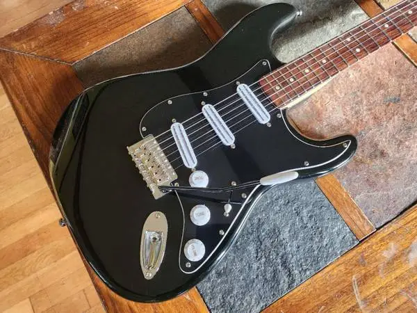 Squier partscaster strat 2000s