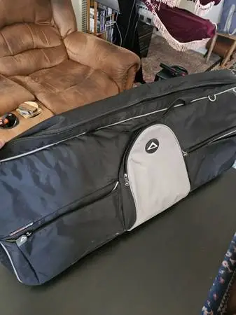BRAND NEW KEYBOARD CASE 61 KEY