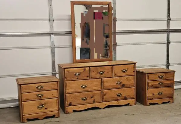 Dresser w/mirror and 2 night stands