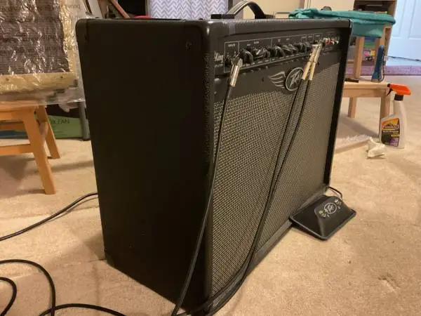 Peavey ValveKing 212 / Very Clean !