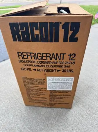 30lb R12 Refrigerant