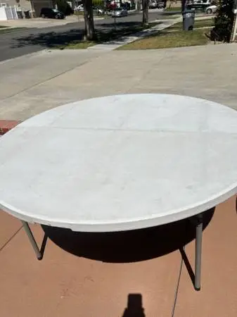 2 large folding table