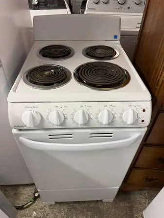 Electric Range White Hotpoint 20