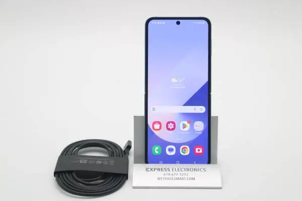 EXCELLENT Samsung Z Flip6 5G 256GB Blue *FACTORY UNLOCKED*