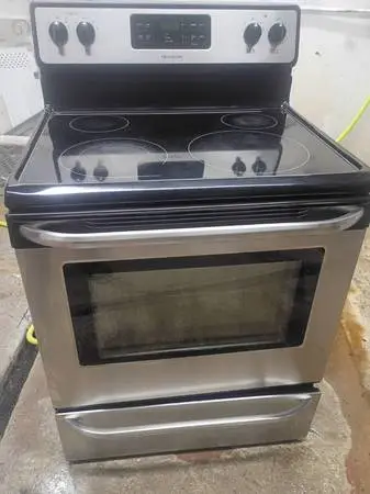 STOVE GLASS TOP FRIGIDAIRE STAINLESS STEEL