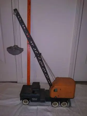 Vintage Metal Toy Structo Crane
