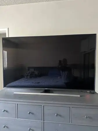 65 SAMSUNG TVS