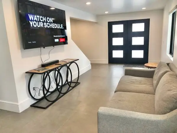 Top of the Line Samsung 75 TV