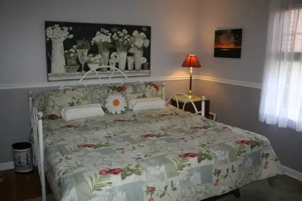 Day Bed with Trundle