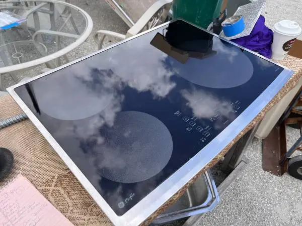 30W SS GE Profile Cooktop Induction Drop In Model #PHP900SM2SS Used