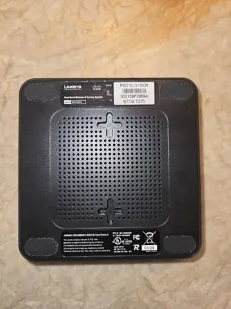 Linksys WGA600N Dual-Band Wireless-NGaming Adapter
