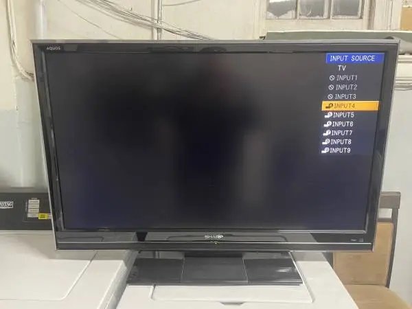 Sharp Aquos 46” Flat Screen LCD TV HDTV High Definition Television Set
