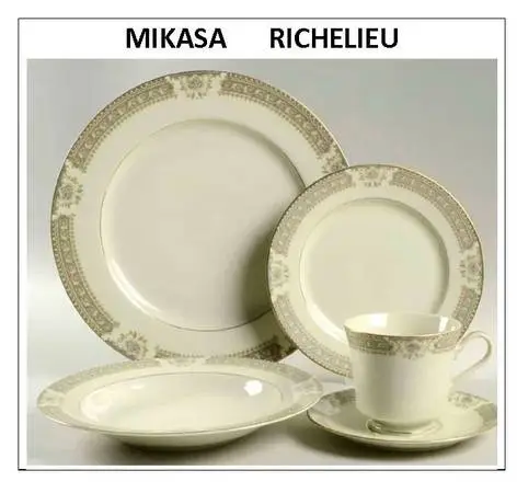 Dinnerware Service for 8