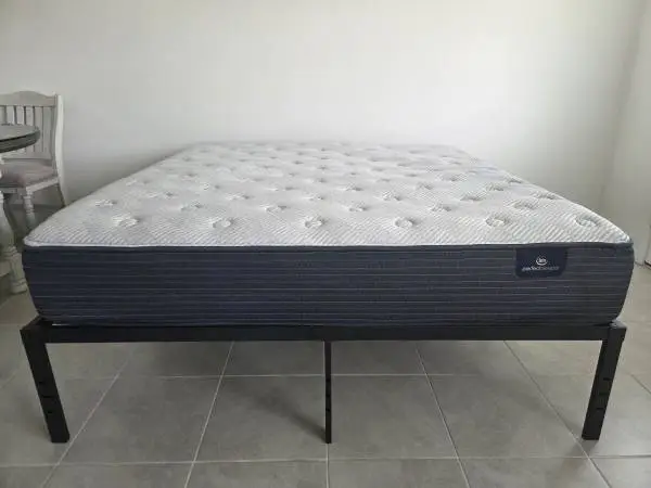 Serta Perfect Sleeper King Mattress & Heavy Duty Platform Frame