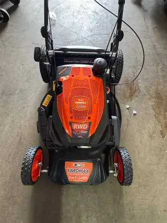 YardMAX Gas lawn mower $250