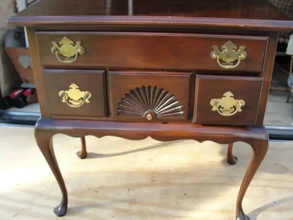 Assortment of Furniture