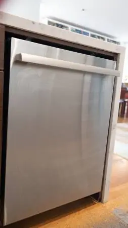 Premium 24 Thermador Built-In Dishwasher – Fully Operational, Pristin