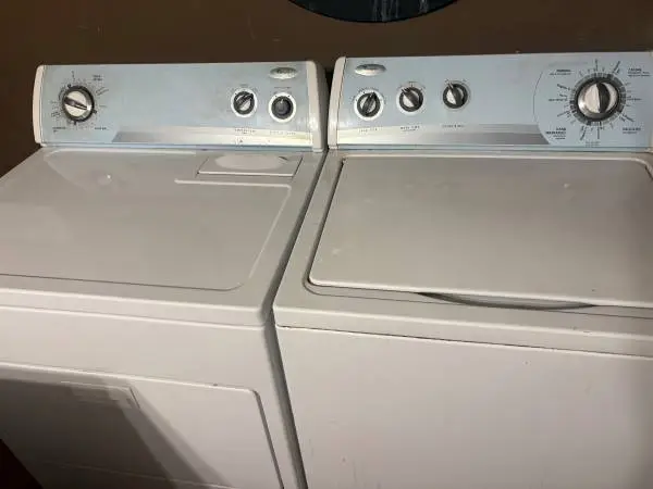 WASHER AND DRYER WITH AGITATOR WORKS PERFECTLY CAN DELIVER