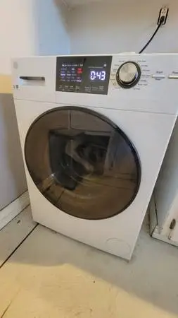 Washing Machine 2.4 cu ft. GE stackable front loader