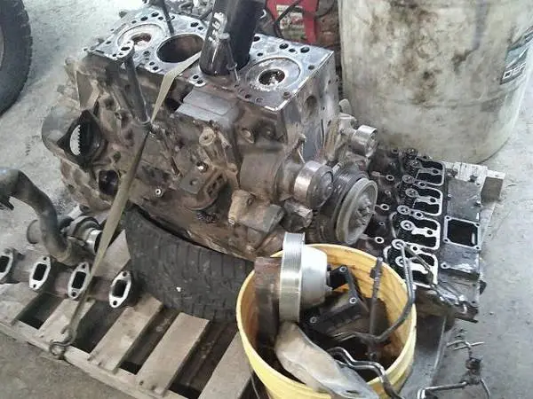 CASE 580-N MOTOR, ( PARTS OR FIX )