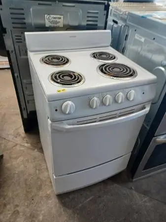 HOTPOINT 24 STOVE ELECTRIC on warranty