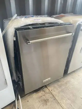 SS KitchenAid Dishwasher 16 Place Settings Model #KDTM604KPS1 Used