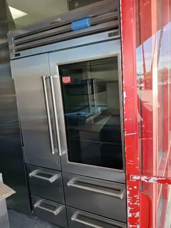 Subzero 48 pro built-in refrigerator ice maker