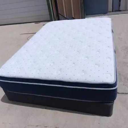 Queen pillowtop mattress and box spring
