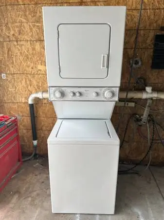 White Whirlpool 220v Stackable Washer and Dryer Laundry Centers
