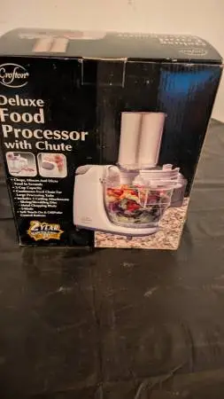 Crofton deluxe food processor with chute 9691