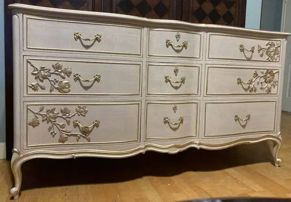 9 Drawer Dresser