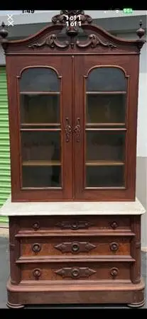 ⭐️⭐️⭐️* Yes! Exquisite Marble Top Hutch ***⭐️ Only $650 *⭐️