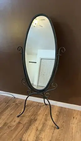 Still More Mirror (s) at Creative Bargains