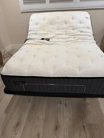 Full size fully  adjustable mattress