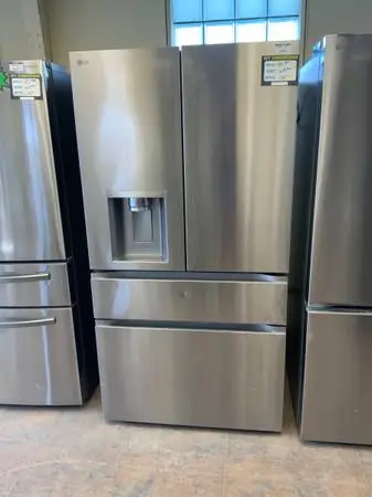 **LG STAINLESS 28 CU FT FRENCH DOOR FRIDGE**ON SALE NOW**