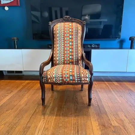 Antique Victorian Throne Chair