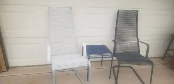 2 High Back Rocker/ Bounce Patio Chairs & Table
