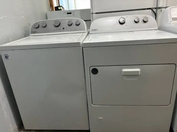 Whirlpool Top Load Washer Machine with Large Tub & GAS Dryer Set