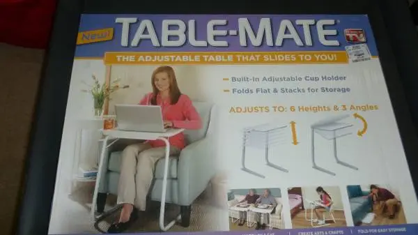small desk in exceelent codition