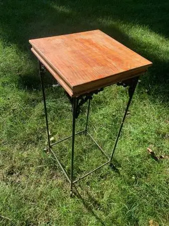 SMALL PLANT TABLE with STEEL FRAME & WOOD TOP