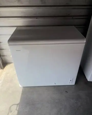 White Hotpoint Chest Freezer