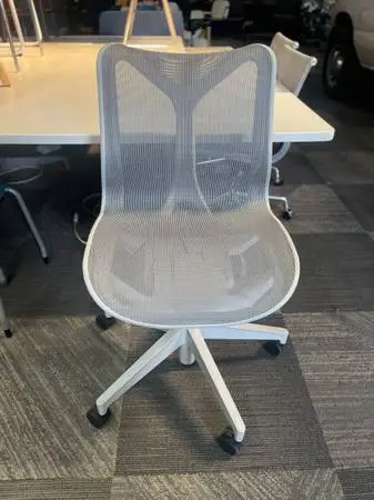 🪑 Herman Miller Cosm Chair – Gray & White