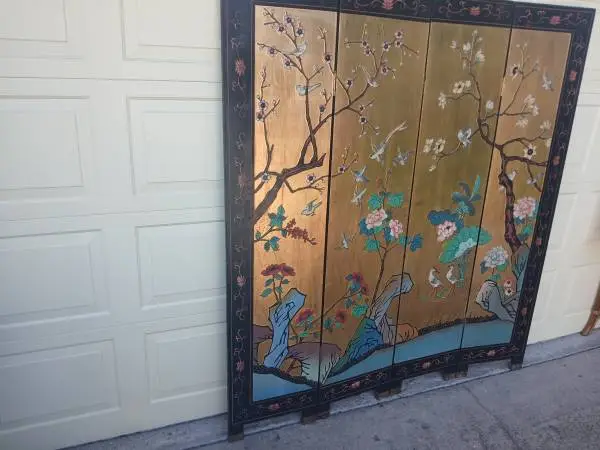 BEAUTIFUL 4 PANEL SCREEN, DIVIDER, WALL ART OR PRIVACY SCREEN