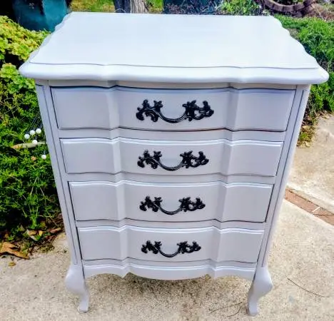 DESIGNER PERMACRAFT 4-DRAWER DRESSER