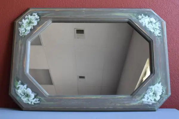 Vintage Customized Octagonal Wood Wall Mirror