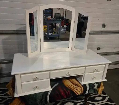 White Tabletop Vanity