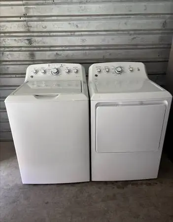 White GE Washer And Electric Dryer Matching Set