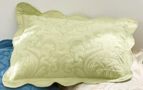 New Bedspread with 2 Pillow Shams - King Size