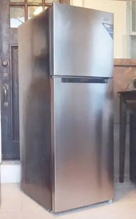 New/unused Visanni 10.1cf top freezer Refrigerator Stainless Steel